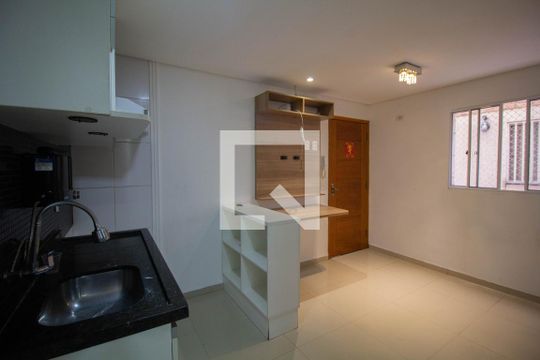 Sala/Cozinha de apartamento à venda com 2 quartos, 40m² em Jardim Helena, São Paulo