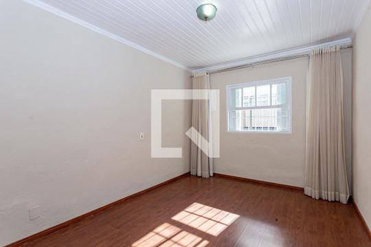 Quarto 2 de casa para alugar com 2 quartos, 60m² em Vila Nair, São Paulo