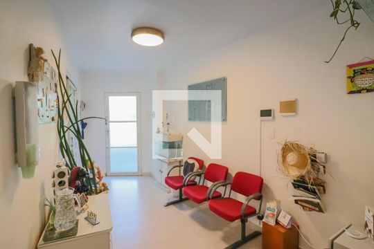 Sala - Parte Tras de casa à venda com 3 quartos, 159m² em Ferreira, São Paulo