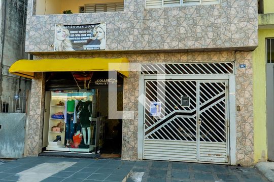 Fachada de casa para alugar com 1 quarto, 50m² em Vila Flórida, Guarulhos