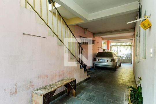 Área de Entrada  de casa para alugar com 1 quarto, 50m² em Vila Flórida, Guarulhos