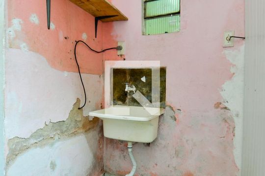 Área de Serviço de casa para alugar com 1 quarto, 50m² em Vila Flórida, Guarulhos