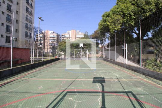 Área comum - Quadra esportiva  de apartamento para alugar com 1 quarto, 50m² em Vila Romana, São Paulo