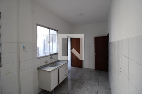 Cozinha  de apartamento para alugar com 2 quartos, 80m² em Bom Retiro, São Paulo