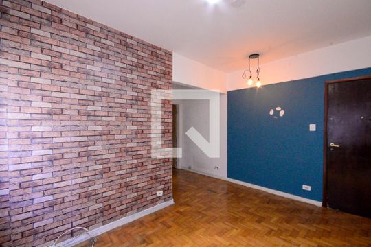 Sala de apartamento para alugar com 1 quarto, 50m² em Liberdade, São Paulo