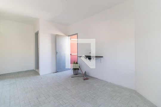 Cozinha de apartamento para alugar com 1 quarto, 48m² em Jardim Patente, São Paulo