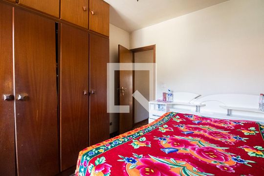 quarto1_4 de casa à venda com 4 quartos, 146m² em Vila Moinho Velho, São Paulo