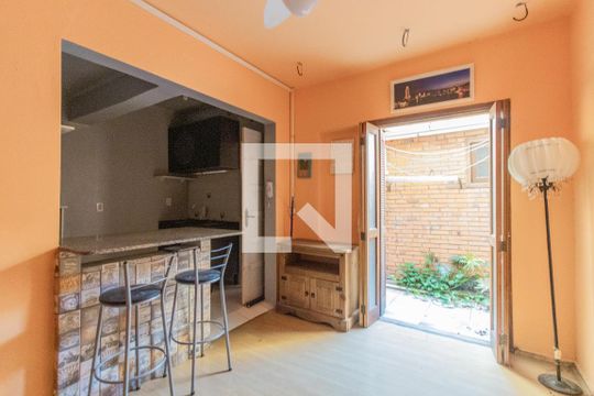 Apartamento à venda com 1 quarto, 33m² em Menino Deus, Porto Alegre