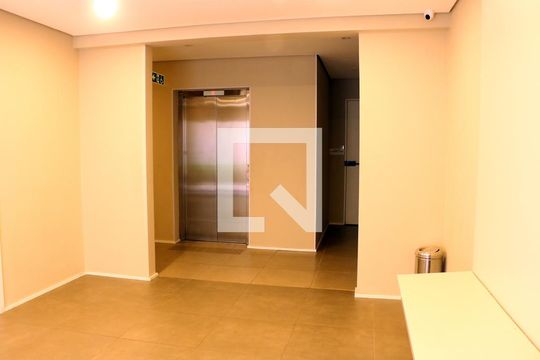 Elevador  de kitnet/studio à venda com 1 quarto, 29m² em Barra Funda, São Paulo