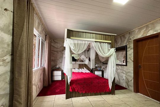 Quarto 1 de casa à venda com 3 quartos, 280m² em Niterói, Canoas