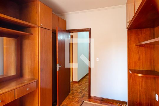 Quarto 1 de apartamento para alugar com 2 quartos, 56m² em Mirandópolis, São Paulo
