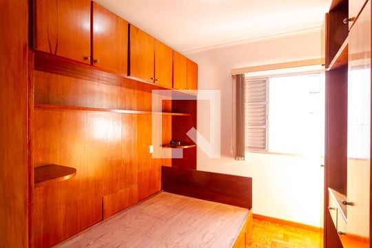 Quarto 1 de apartamento para alugar com 2 quartos, 56m² em Mirandópolis, São Paulo