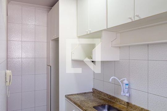 Cozinha de apartamento para alugar com 2 quartos, 56m² em Mirandópolis, São Paulo