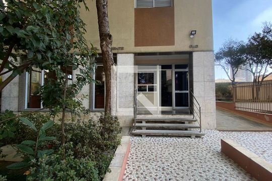 Entrada de apartamento à venda com 3 quartos, 75m² em Aclimação, São Paulo
