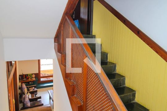 Escada de casa de condomínio à venda com 5 quartos, 314m² em Botafogo, Rio de Janeiro