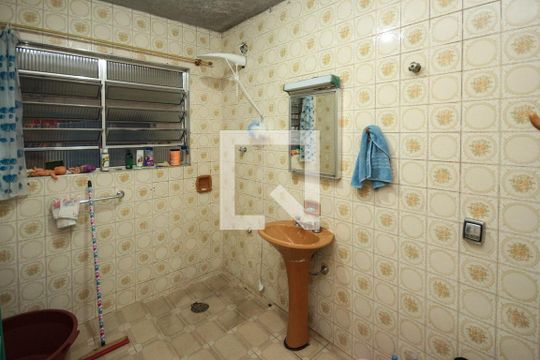 Banheiro de casa à venda com 2 quartos, 208m² em Vila Santa Clara, São Paulo