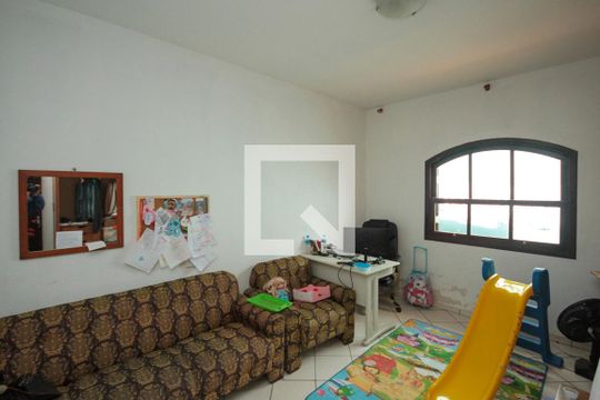Sala de casa à venda com 2 quartos, 208m² em Vila Santa Clara, São Paulo