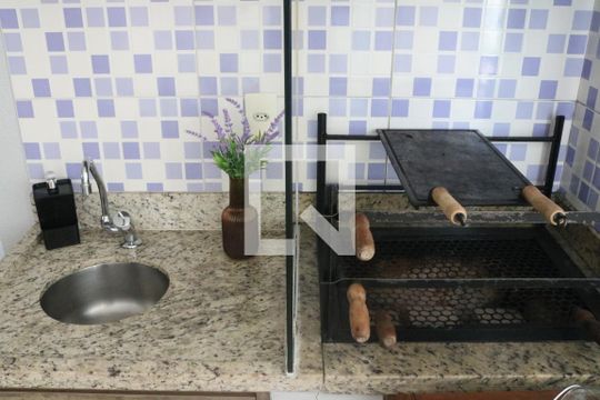 Varanda gourmet de apartamento para alugar com 3 quartos, 109m² em Parque Industrial Tomas Edson, São Paulo