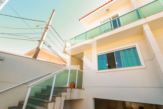 Fachada de casa à venda com 3 quartos, 188m² em Imirim, São Paulo