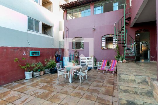 Varanda de casa à venda com 3 quartos, 360m² em Graça, Belo Horizonte