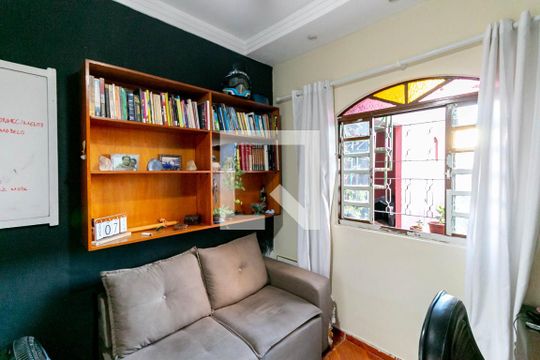 Quarto 1 de casa à venda com 3 quartos, 360m² em Graça, Belo Horizonte