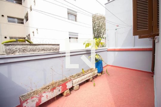 Casa à venda com 3 quartos, 120m² em Vila Mariana, São Paulo