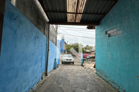 Garagem de casa à venda com 3 quartos, 120m² em Scharlau, São Leopoldo