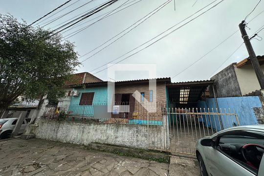 Fachada de casa à venda com 3 quartos, 120m² em Scharlau, São Leopoldo