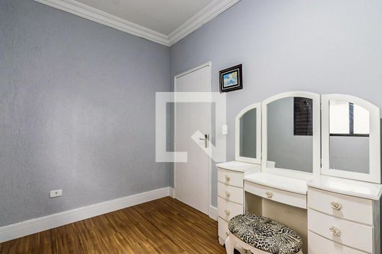 Quarto 3 de casa para alugar com 3 quartos, 180m² em Parque Sao Domingos, São Paulo