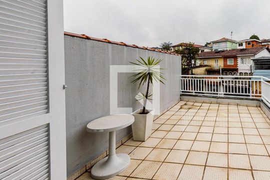 Area Comum de casa para alugar com 3 quartos, 180m² em Parque Sao Domingos, São Paulo