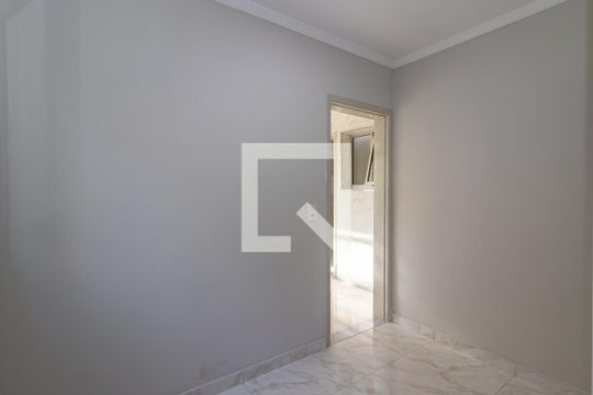 Quarto de serviço de apartamento à venda com 2 quartos, 70m² em Moema, São Paulo