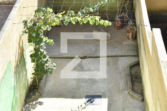 Quintal de casa para alugar com 2 quartos, 108m² em Campo Grande, Rio de Janeiro