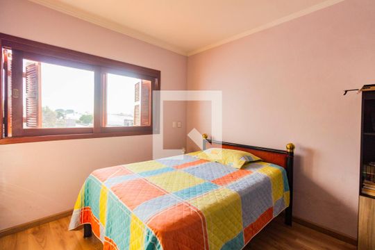 Quarto 1 de casa à venda com 3 quartos, 229m² em São Luís, Canoas