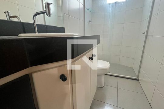 Banheiro de apartamento à venda com 3 quartos, 85m² em Palmares, Belo Horizonte
