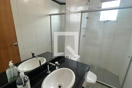 Banheiro de apartamento à venda com 3 quartos, 85m² em Palmares, Belo Horizonte