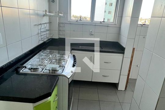 Cozinha de apartamento à venda com 3 quartos, 85m² em Palmares, Belo Horizonte