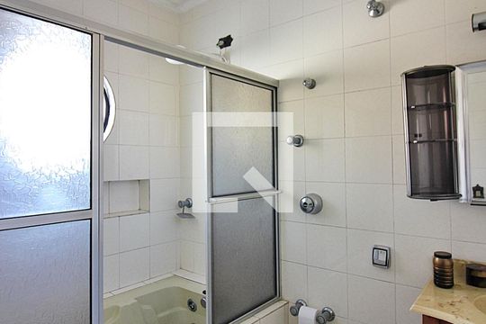 Banheiro suíte de casa à venda com 3 quartos, 176m² em Ferrazópolis, São Bernardo do Campo