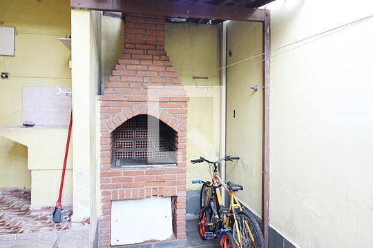Churrasqueira de casa à venda com 3 quartos, 176m² em Ferrazópolis, São Bernardo do Campo