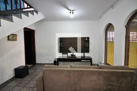 Sala de estar de casa à venda com 3 quartos, 176m² em Ferrazópolis, São Bernardo do Campo
