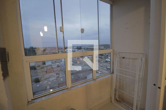Sacada de apartamento para alugar com 2 quartos, 47m² em Rubem Berta, Porto Alegre