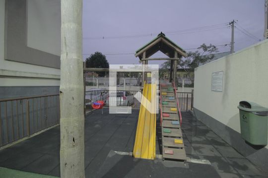 Área comum - Playground de apartamento para alugar com 2 quartos, 47m² em Rubem Berta, Porto Alegre