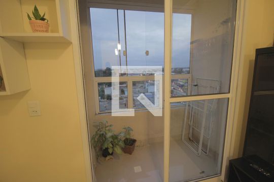 Sacada de apartamento para alugar com 2 quartos, 47m² em Rubem Berta, Porto Alegre