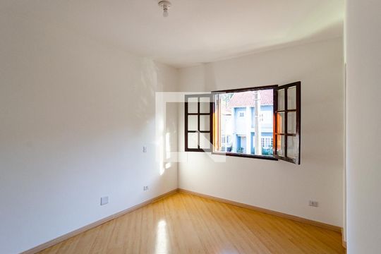 Suíte de casa de condomínio à venda com 3 quartos, 188m² em Vila do Encontro, São Paulo