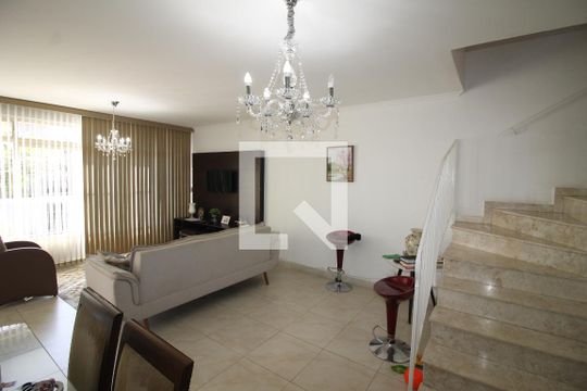Sala de casa à venda com 3 quartos, 240m² em Mooca, São Paulo