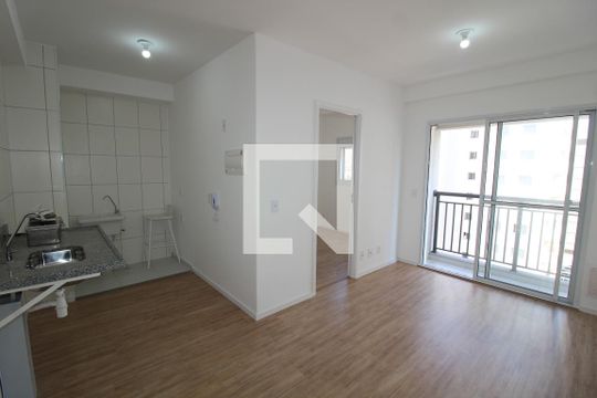 Apartamento à venda com 2 quartos, 38m² em Jardim Piqueroby, São Paulo