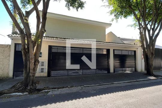 Fachada de casa de condomínio para alugar com 2 quartos, 51m² em Jardim Leonor Mendes de Barros, São Paulo