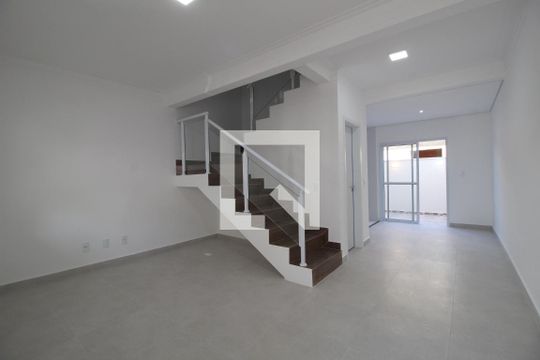 Casa de Condomínio para alugar com 2 quartos, 92m² em Jardim Simus, Sorocaba