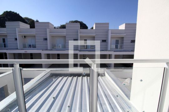 Vista da Suíte 2 de casa de condomínio para alugar com 2 quartos, 92m² em Jardim Simus, Sorocaba