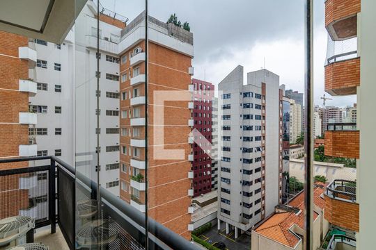 Vista de apartamento para alugar com 1 quarto, 33m² em Pinheiros, São Paulo