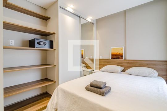 Suíte de apartamento para alugar com 1 quarto, 33m² em Pinheiros, São Paulo